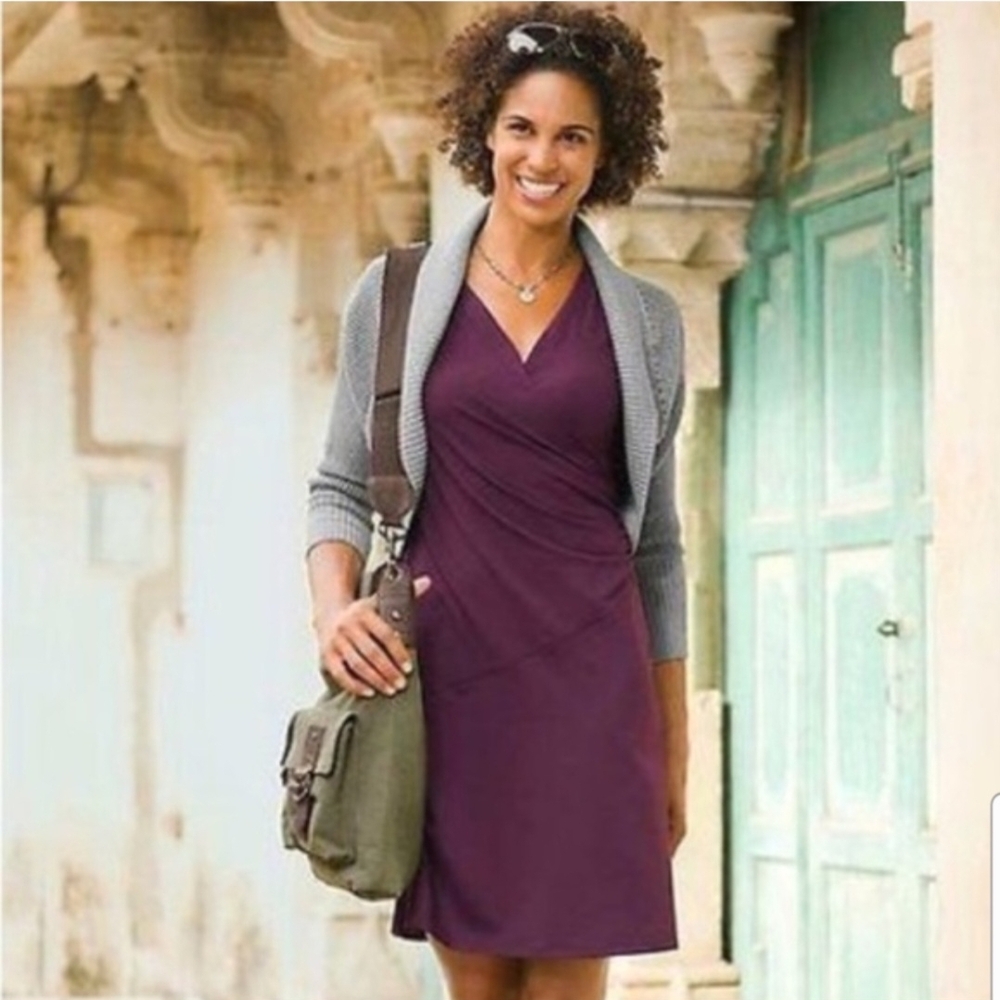 Athleta 'Nectar' Purple Faux Wrap Side Ruched Athleisure Dress Womens Size Large